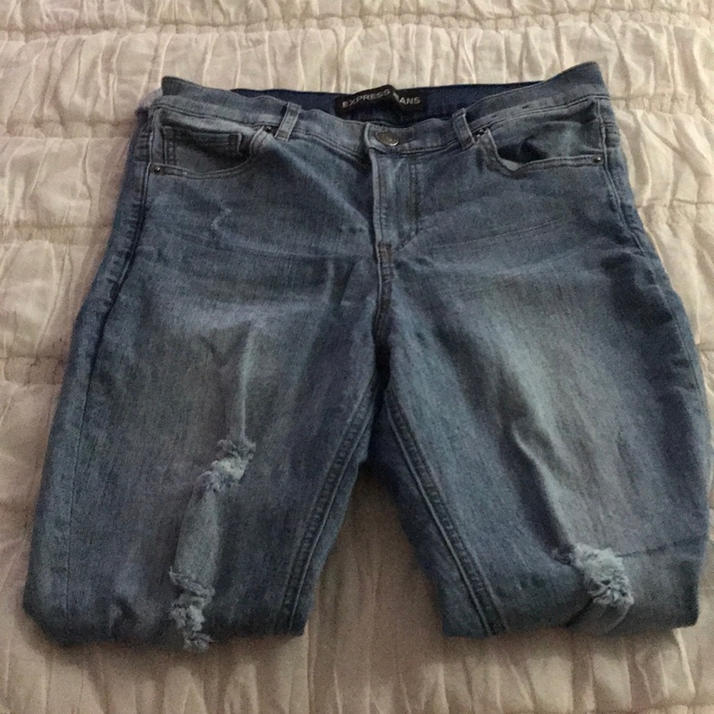 Ripped Jeans